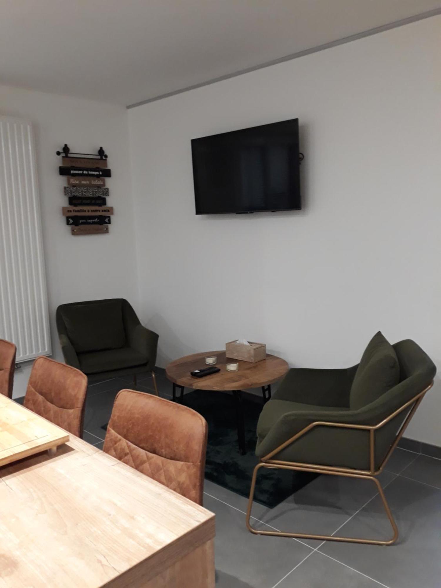 Holiday home Grand Des Pins Chaumousey
